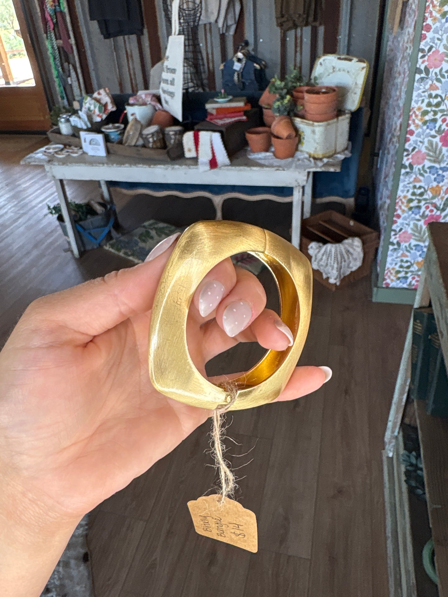 Brixly Bangle - Gold