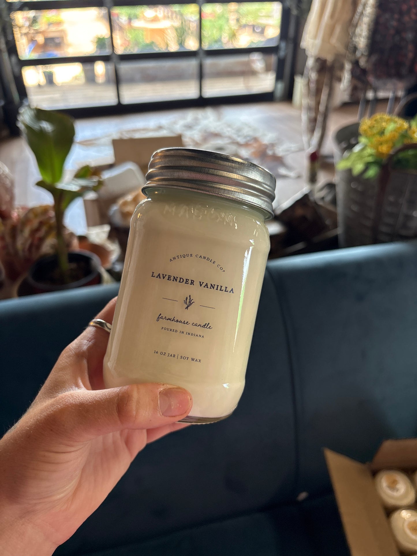 Antique candle Co.