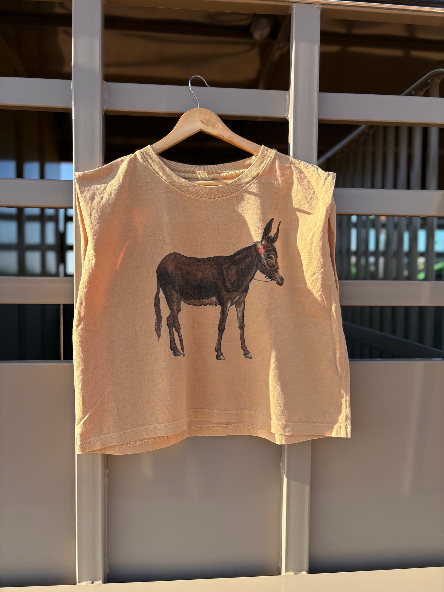 Jacky Cutoff Tee